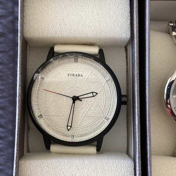 Seven brand-new watches by Strada + One matching bracelet - Picture 5 of 9